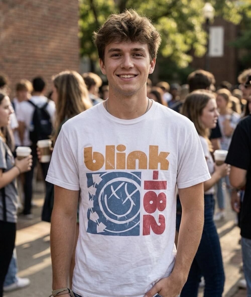 Blink 182 T-Shirt Mens White Graphic Band Short Sleeve Crew Neck Casual Size L